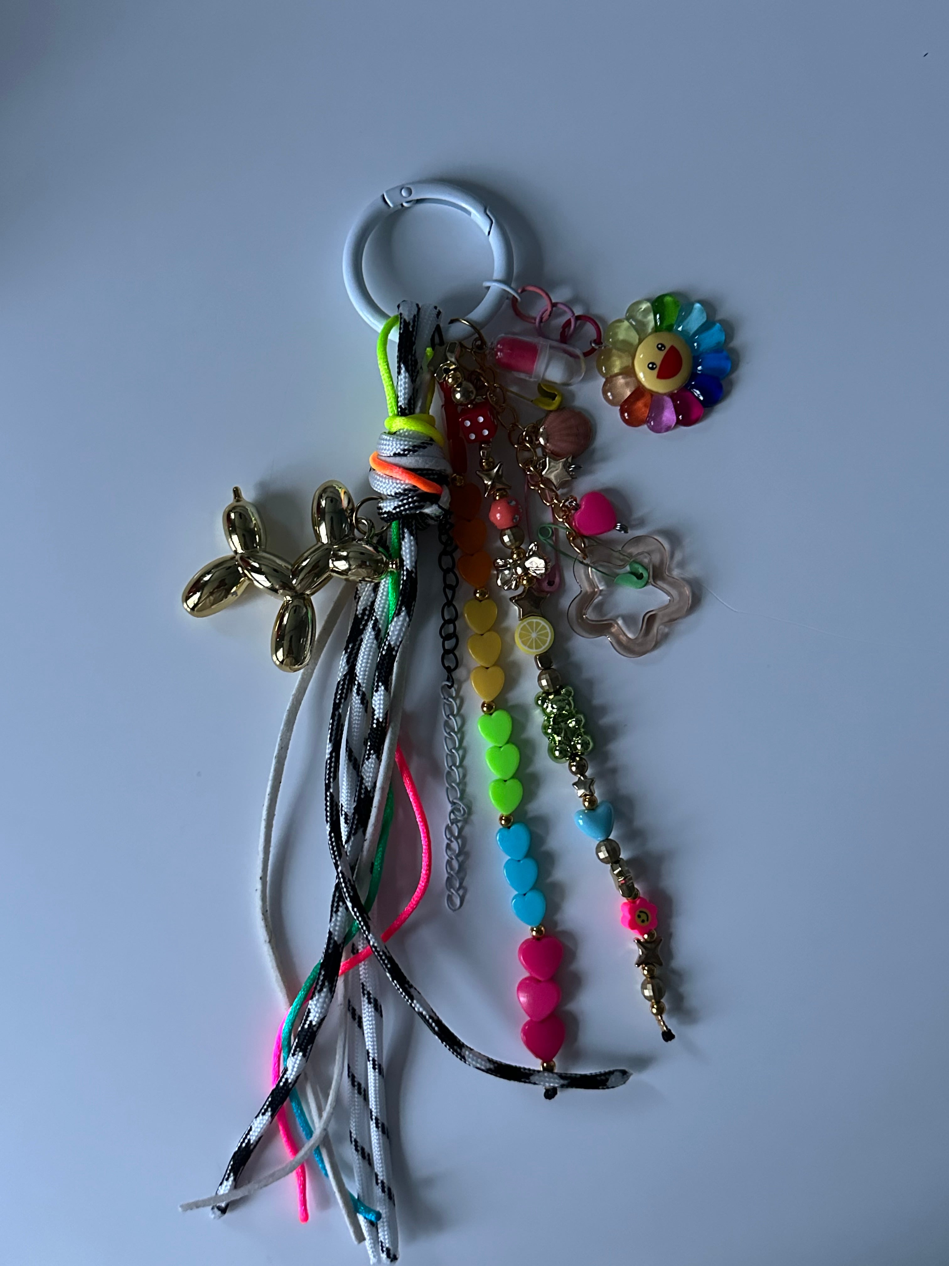Abby charm (gold)