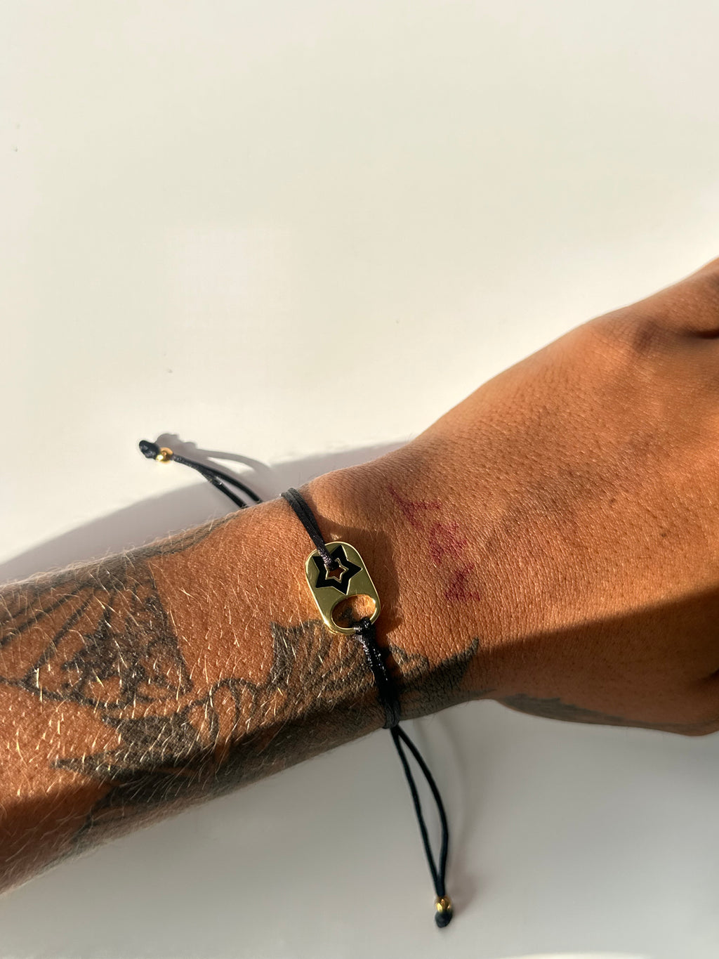 Luna adjustable bracelet (black Gold)