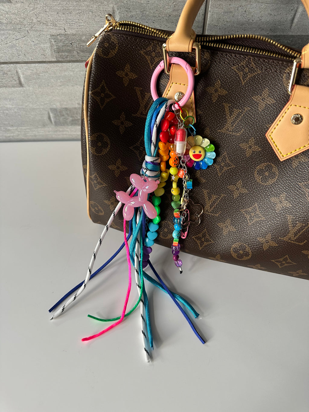 Abby bag charm (pink)