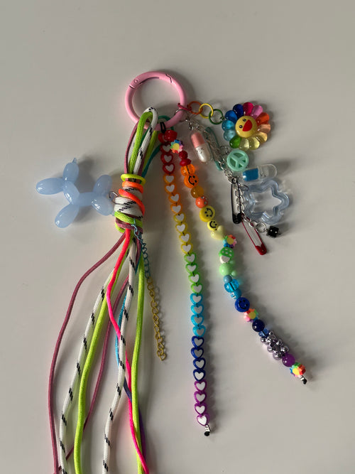 Abby bag charm (pink)